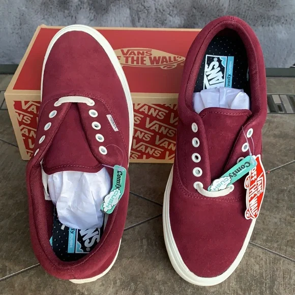 VANS COMFYCUSH ERA FRESHMAN PORT ROYAL/MARSHMALLOM WMNS Sneakers - Picture 2 of 15